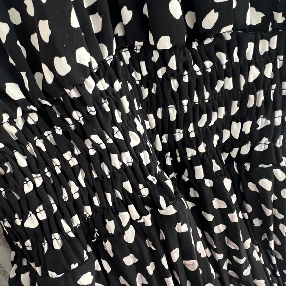 Gracia Women's Dress Size Large Smocked Waist Collar Black White Long D30803 - Picture 3 of 5